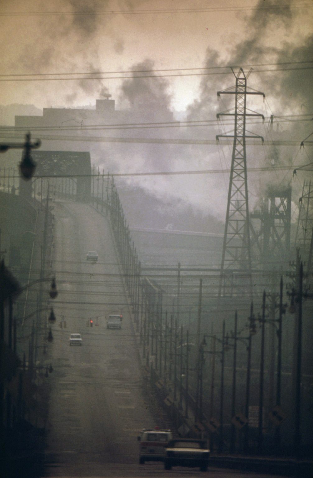 photographie du nuage noir sur cleveland