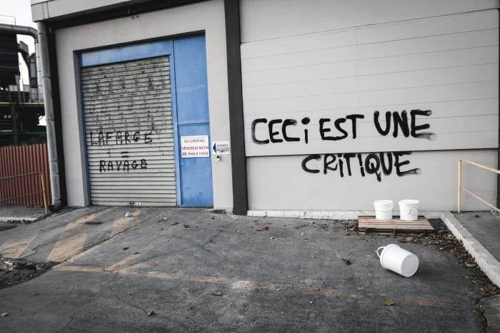 Mobilisation contre Lafarge-Holcim et le monde du béton à Marseille le 10 décembre 2022.